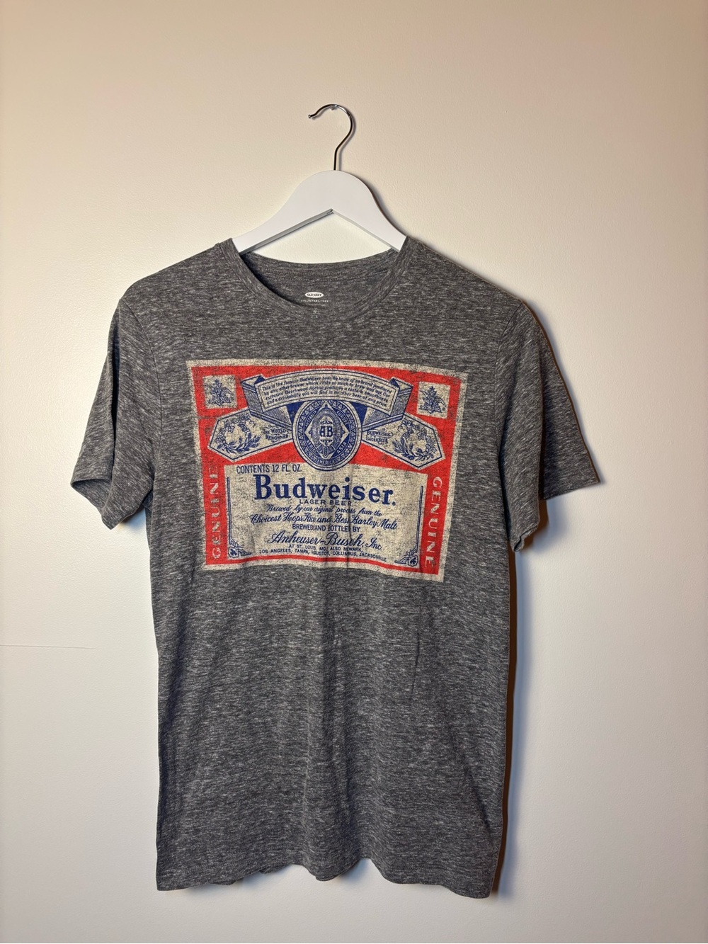 Old Navy Gray Short Sleeve Graphic Budweiser Tee with Red and Blue Print, size S - Picture 1 of 7